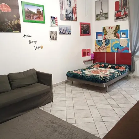 Completa Di Tutto E Anche Di Piu アパート リヴォルノ