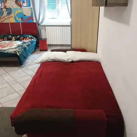 Completa Di Tutto E Anche Di Piu * リヴォルノ